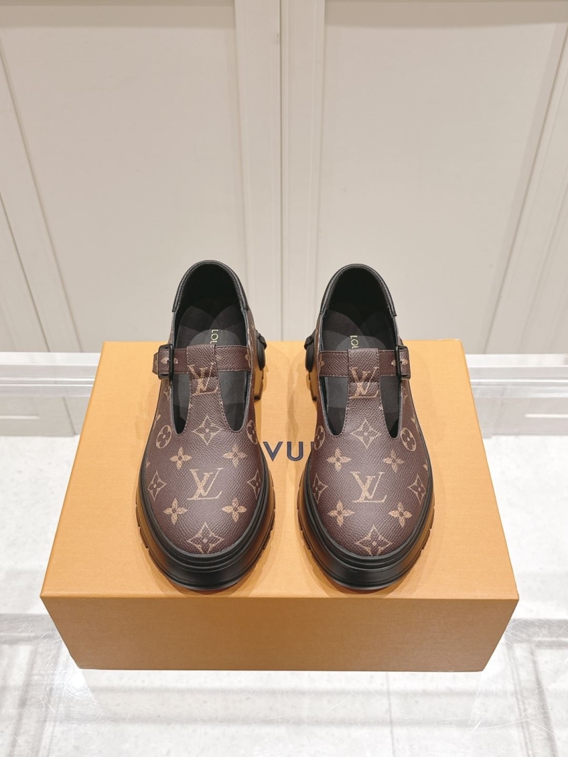l0vis Vvtt0n loafers
